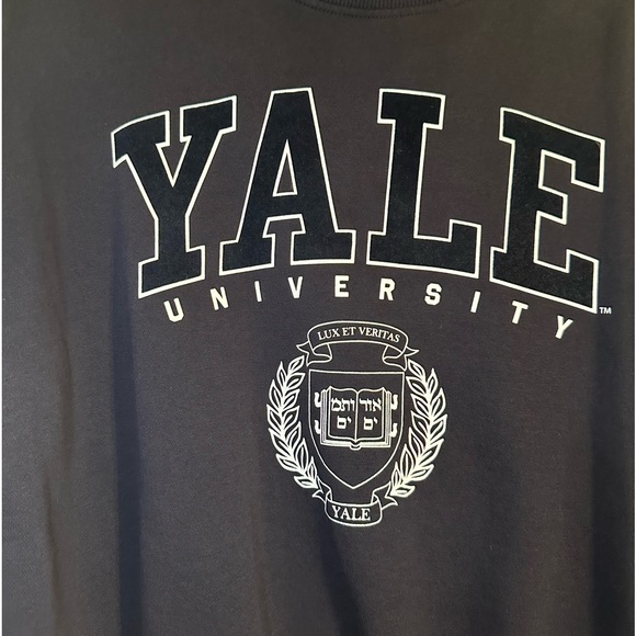 H&M Yale University Navy Blue Crewneck - Picture 2 of 4